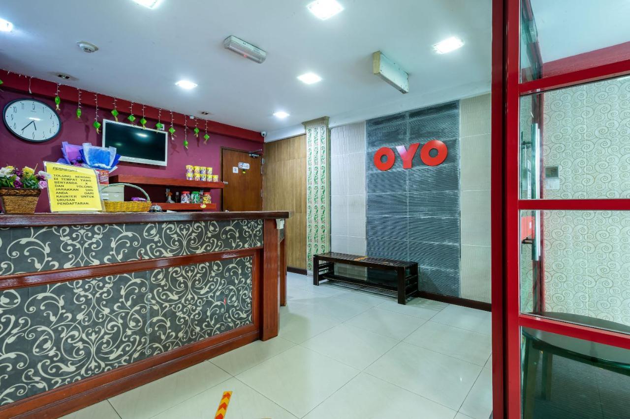 Oyo 89997 Kurnia Hotel Тавау Экстерьер фото